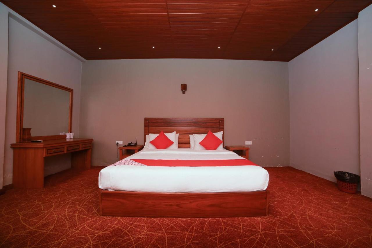Oyo 278 Hotel Rivelka Kundasale Zewnętrze zdjęcie