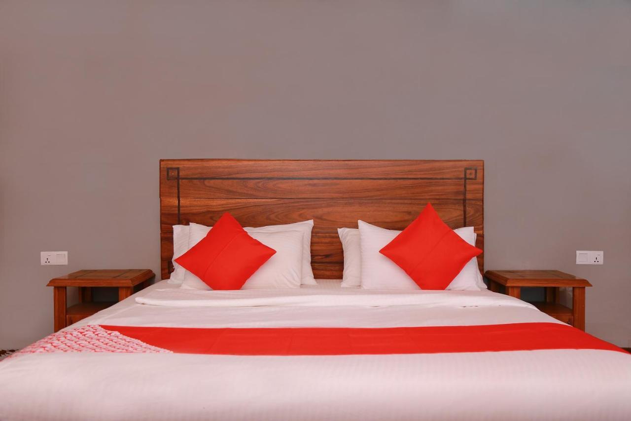Oyo 278 Hotel Rivelka Kundasale Zewnętrze zdjęcie