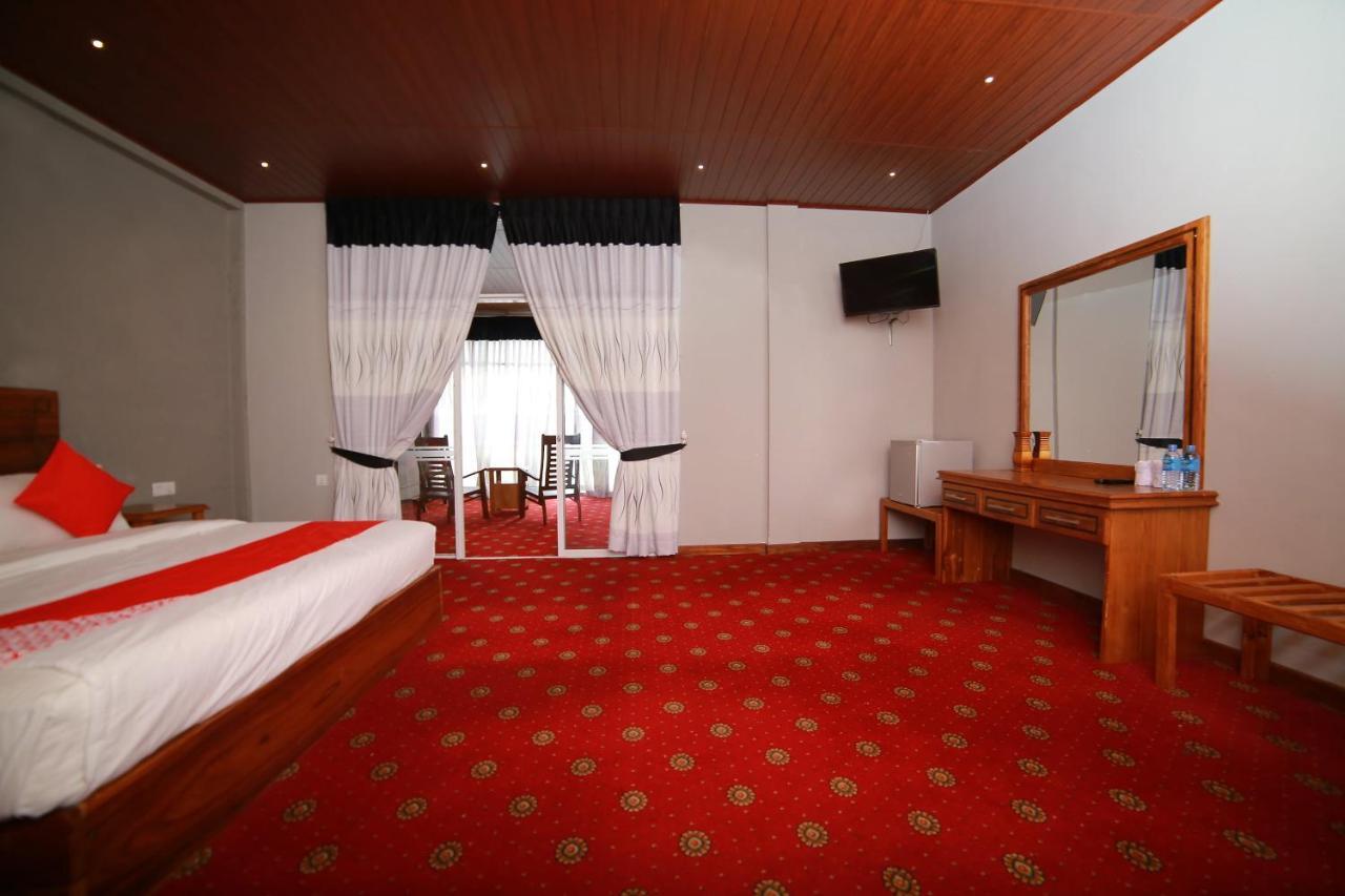 Oyo 278 Hotel Rivelka Kundasale Zewnętrze zdjęcie